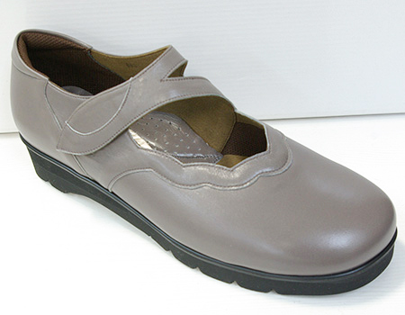 外反母趾予防カジュアルシューズ