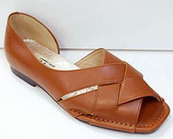 外反母趾予防パンプス