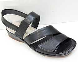 外反母趾予防パンプス