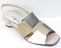 外反母趾予防パンプス