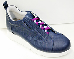 外反母趾予防ウォーキングシューズ